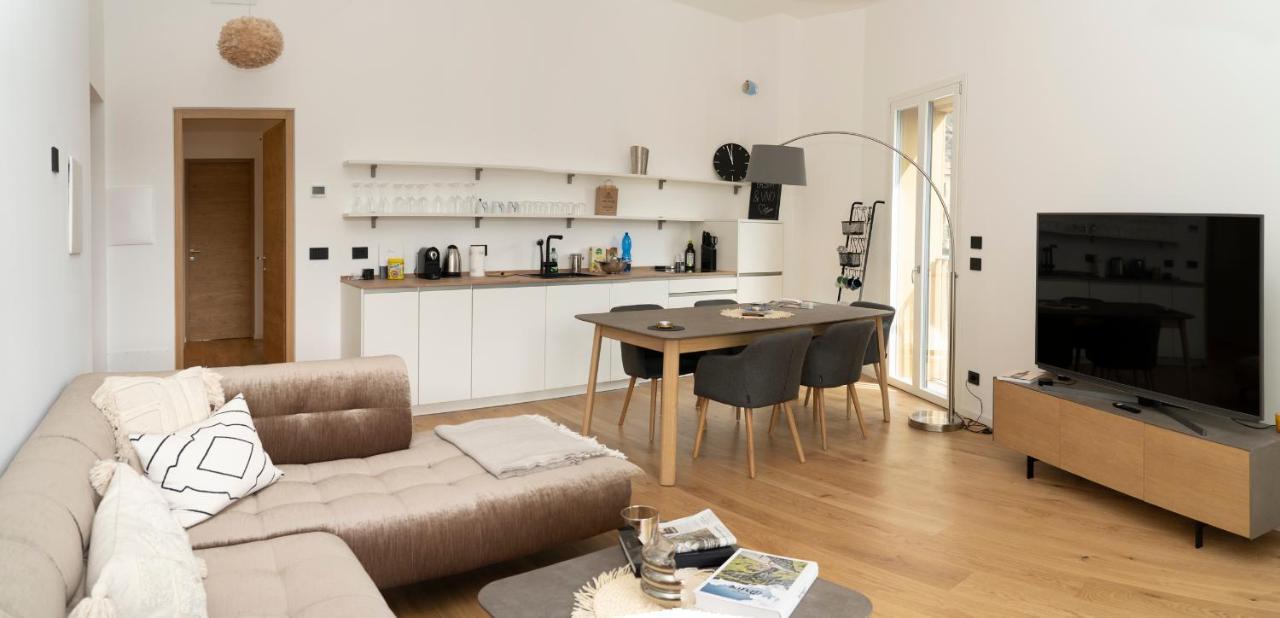 Serviced Apartments By Hotel De Charme Laveno Exterior photo