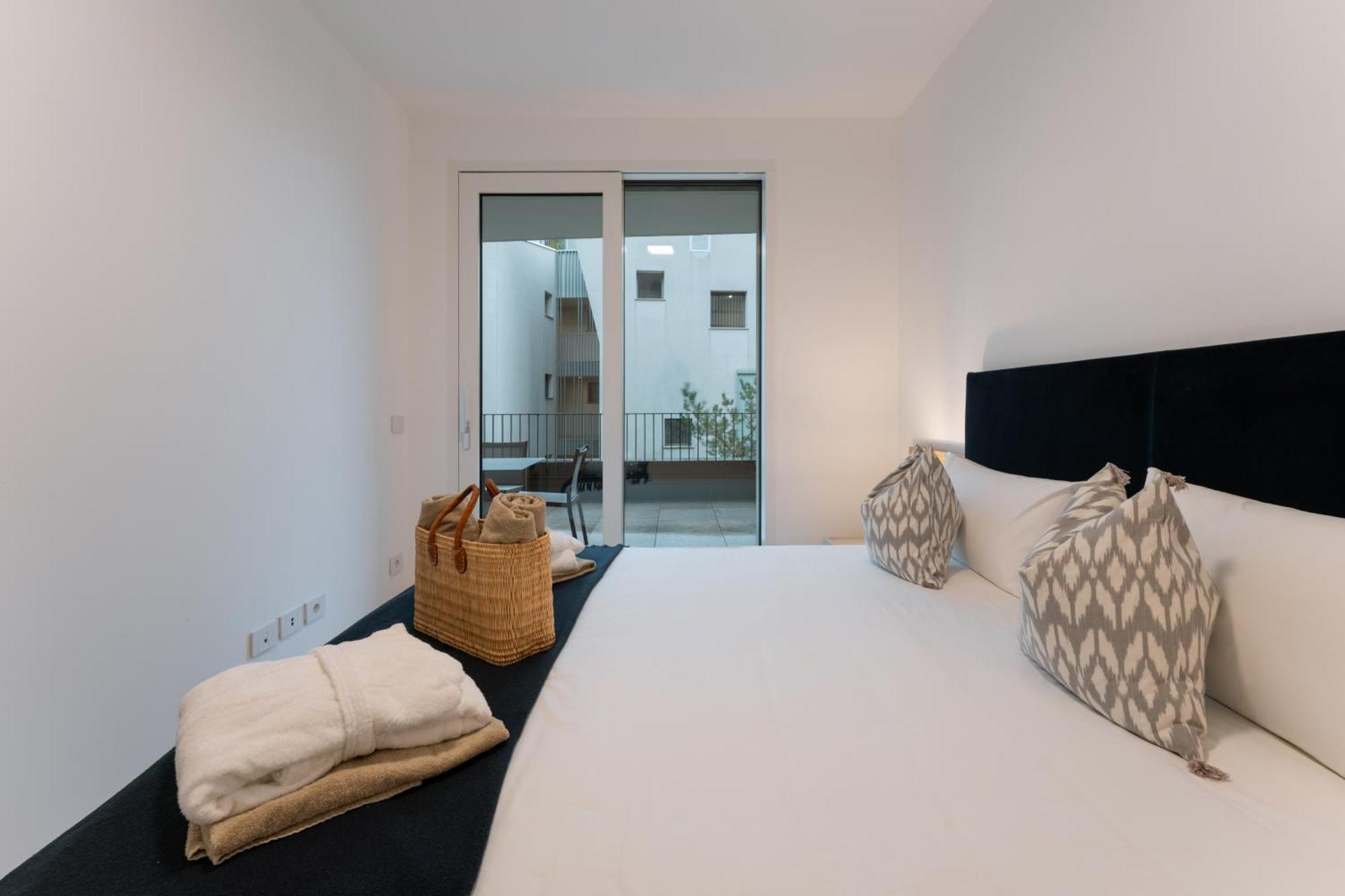 Serviced Apartments By Hotel De Charme Laveno Exterior photo