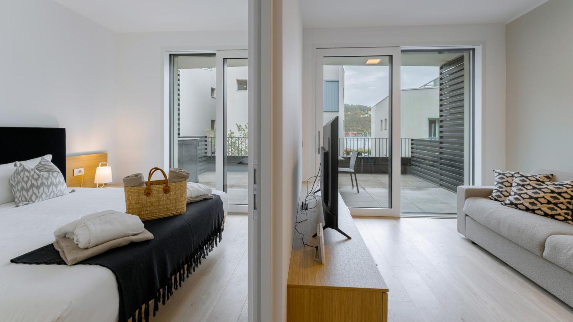Serviced Apartments By Hotel De Charme Laveno Exterior photo